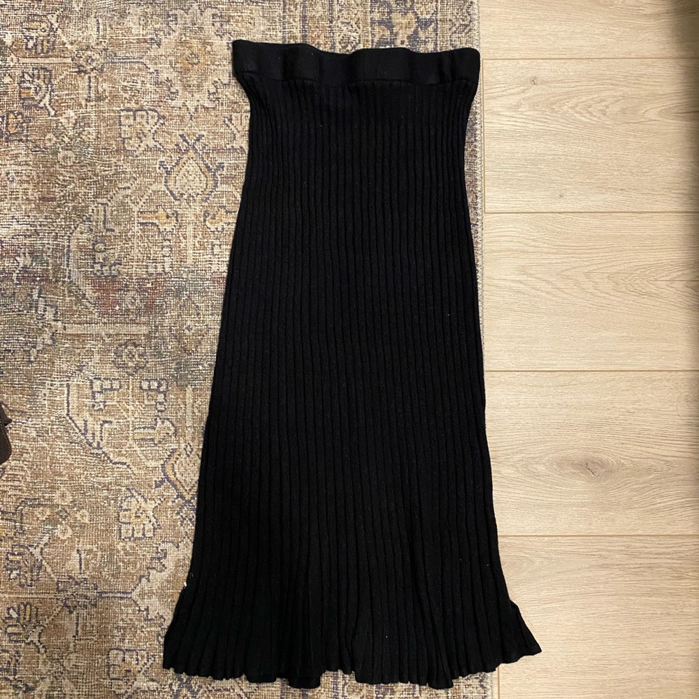 Black Ribbed Midi Skirt